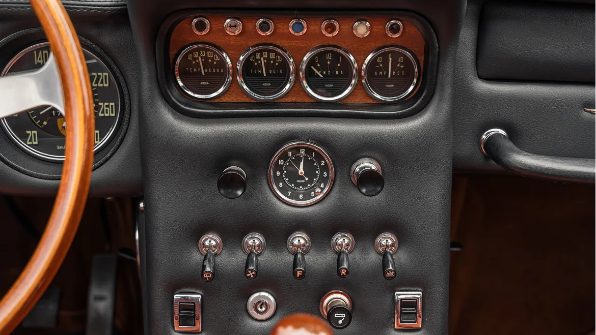 Lamborghini 400 GT 2+2